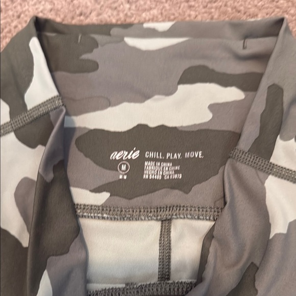 Aerie Green Camouflage Leggings High-Waisted Stretch - Picture 3 of 6